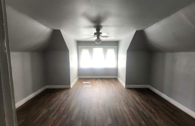 3221 Gilbert Avenue photos photos