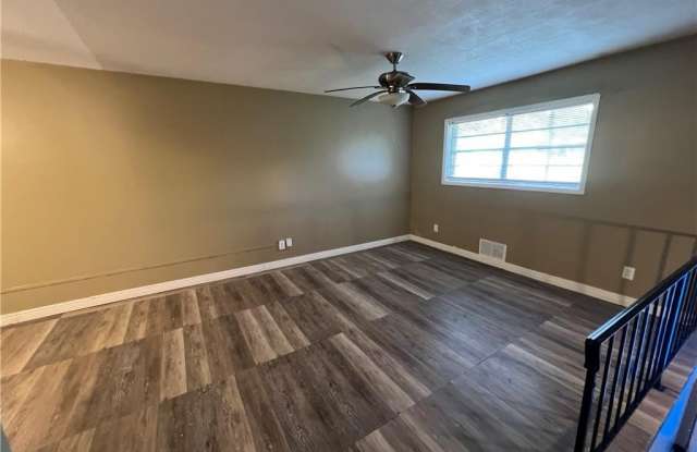 884 Pinecrest Cove Gallery 3