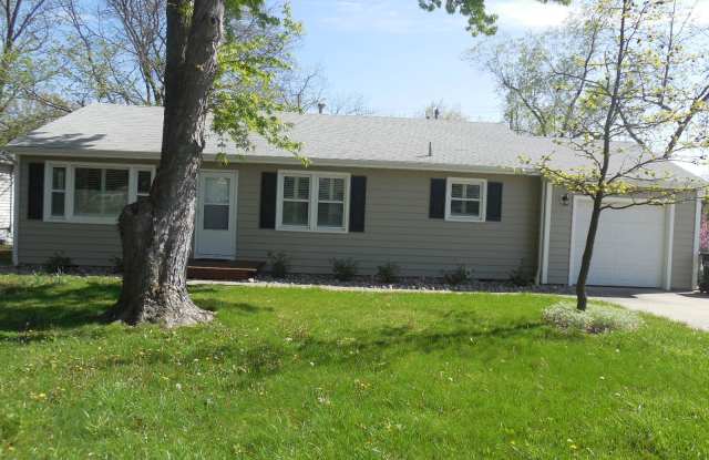 2021 Stratford Road - 2021 Stratford Road, Lawrence, KS 66044