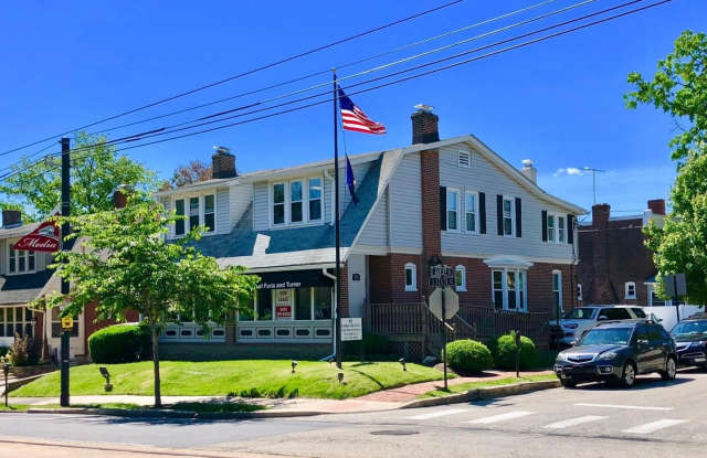 120-122 E STATE Street photos photos