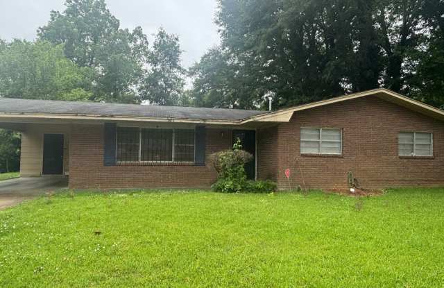 963 Pine Lake Dr Jackson, MS 39206 photos photos