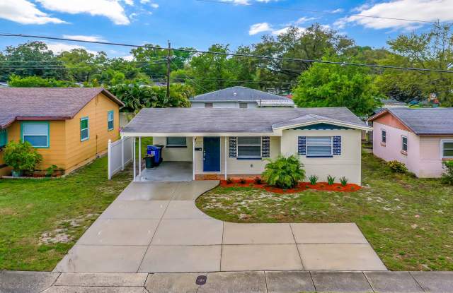 Available Now! Charming 3-Bedroom Home with Fenced Backyard in St. Petersburg! Gallery 3
