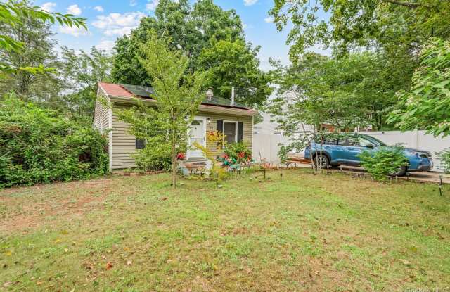 55 Inwood Avenue Gallery 2