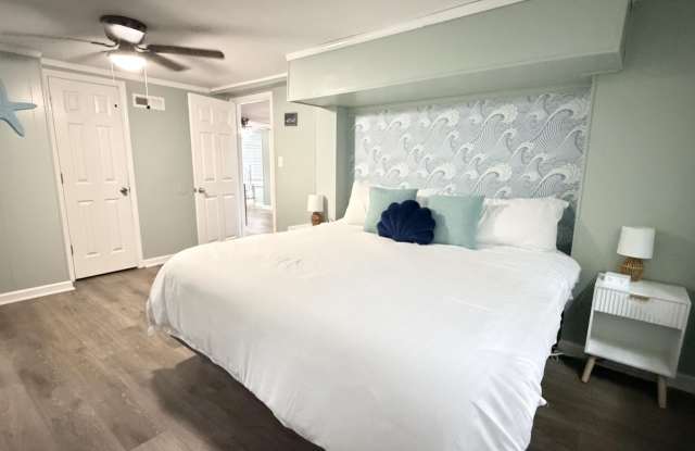 5708 Emerald Drive Gallery 3