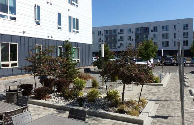 Atlantis Apartments I - Affordable Housing Gallery 2