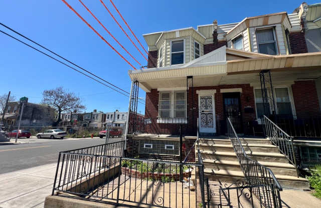 Stunning 3-Bedroom Townhome in Carroll Park! Available NOW! photos photos