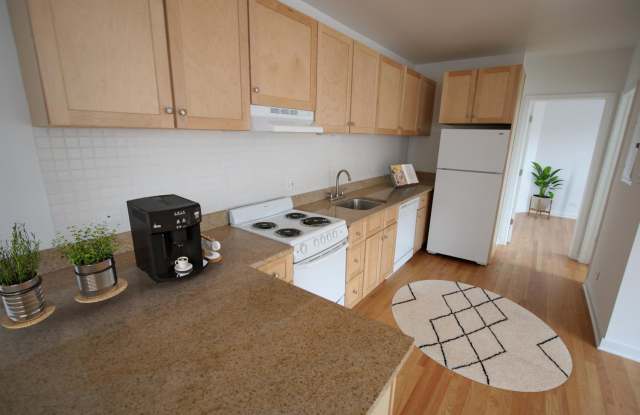 Kenwood Court photos photos