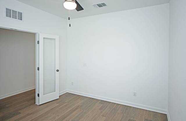 261 Elk Avenue Gallery 4