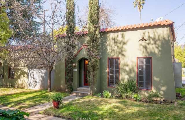 453 E Sacramento Street - 453 East Sacramento Street, Altadena, CA 91001