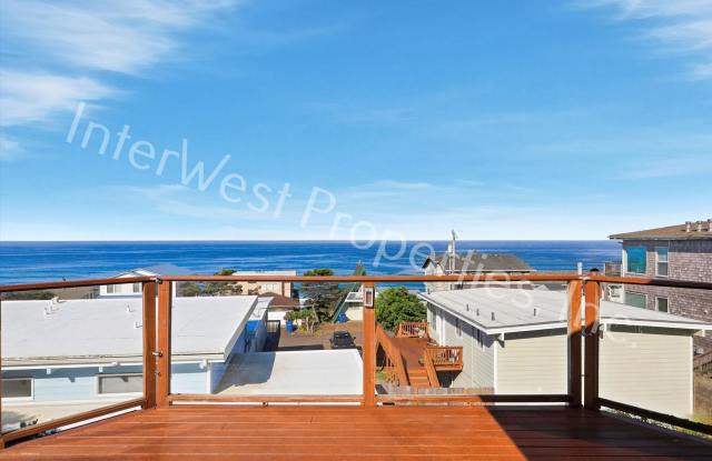 Ocean View 4 Bd home with fire pit, multiple decks, sun room, & washer/dryer included! Gallery 4