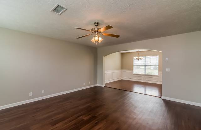 3315 Velvet Ct Gallery 3