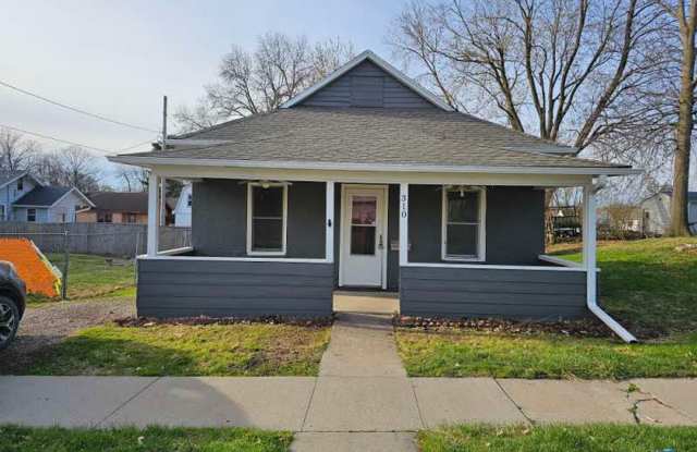 Charming 2 Bedroom 1 Bath Home photos photos