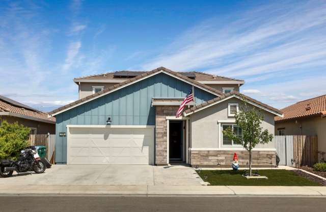 Spacious 5 Bedroom Home in Lodi with 1st floor private suite photos photos