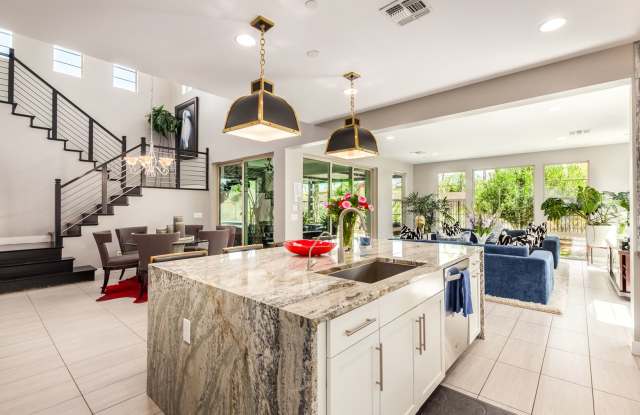Beautiful Fully Furnished Vacation Rental in Vistancia photos photos