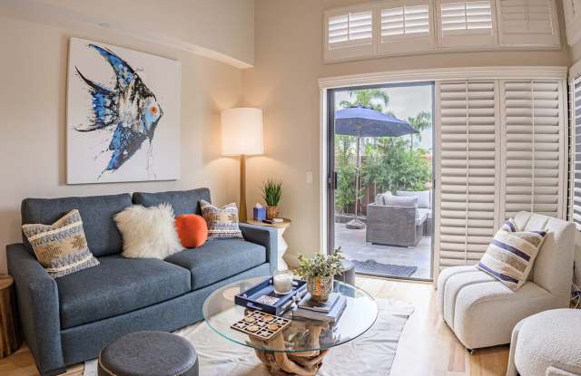 Spacious 3BR/3BA Townhome  | Pool, Tennis & Easy Access to Everything Gallery 3