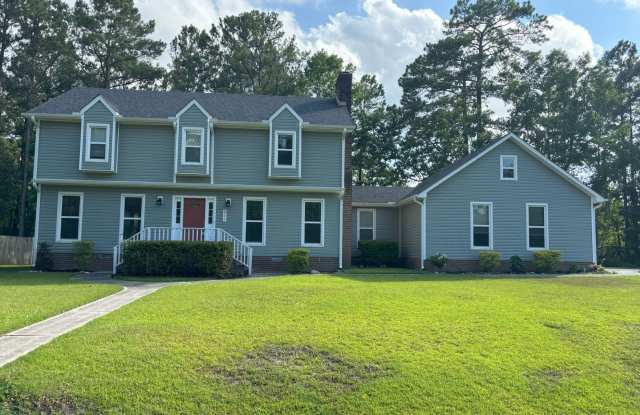Pretty on Pine Valley - 911 Pine Valley Road, Jacksonville, NC 28546