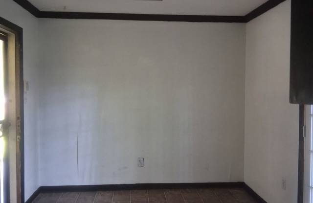 3 Bedroom 1 Bath Gallery 4