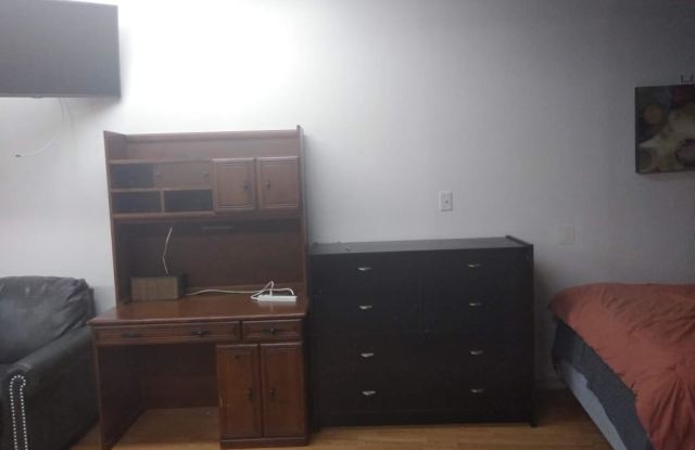 16110 Waterloo Rd Gallery 3