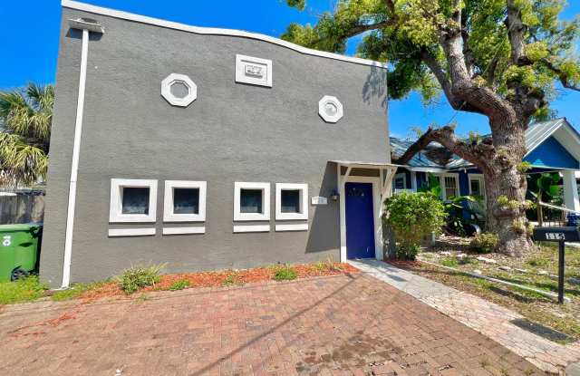 2BD/2TH+Den Home Near Riverside Heights with HUGE LOT photos photos