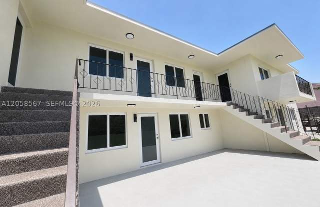 721 SW 3rd St photos photos