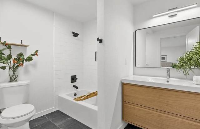 1505 West Casino Road Gallery 1