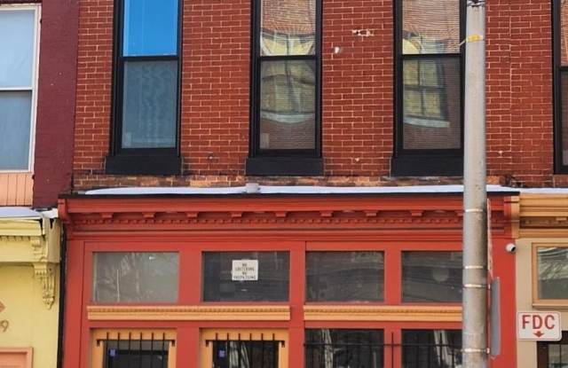 1421 W BALTIMORE Street unit: 2 photos photos