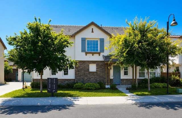 1645 Range Road photos photos