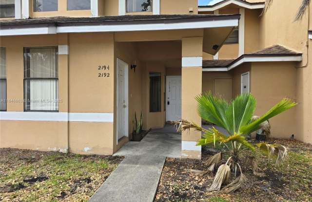 2192 SW 80th Ter photos photos