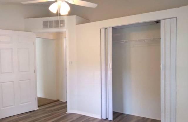 4518 Waterwood Pass Gallery 4