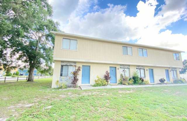 Beautiful Town Home near UCF in Orlando, Florida! - 12039 Tift Circle, University, FL 32826