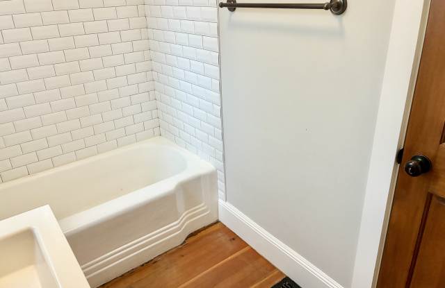 914 12th Street photos photos