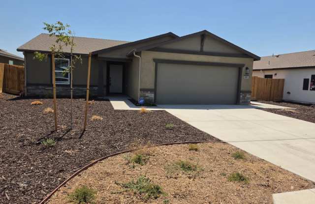 Brand new spacious single family home in Bakersfield - Schedule your tour now! photos photos