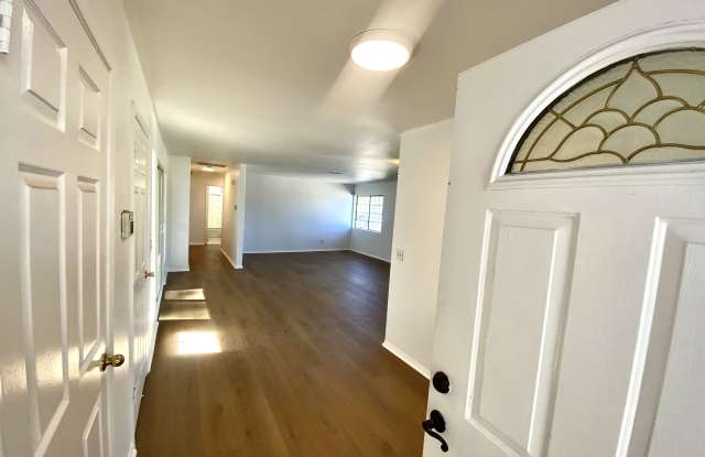 3973 Verdugo Road Gallery 4