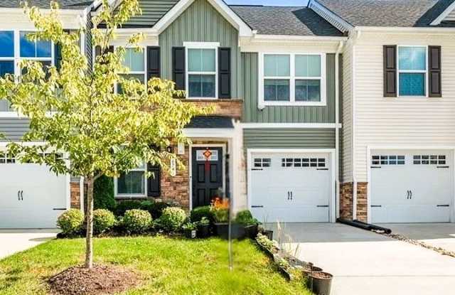 6749 Edith Oaks Wy - 6749 Edith Oaks Way, Meadowbrook, VA 23234