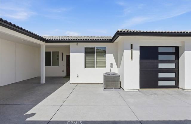 12415 Sycamore Street photos photos