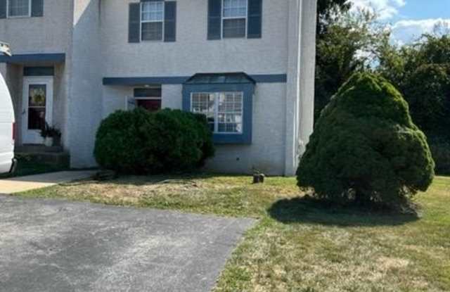 221 LAWNDALE AVENUE photos photos