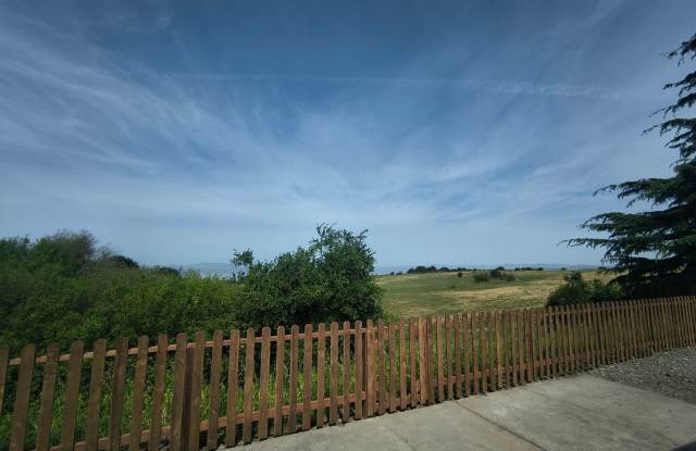 3BED/2BATH Single Family Home Located in Desirable San Pablo, Ca. With Beautiful Ocean Front View!! photos photos