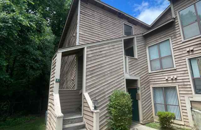 Updated 2 Bed 2 Bath Condo Move In Ready! - 4400 Sharon Chase Drive, Charlotte, NC 28215