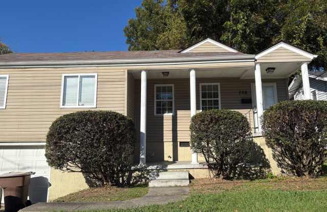 4 Bedroom, 2 Bathroom House in Greensboro! - 706 South Benbow Road, Greensboro, NC 27401