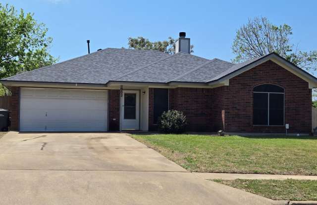 902 Saratoga Ln photos photos