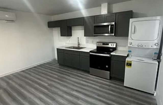 648 E Cerritos photos photos