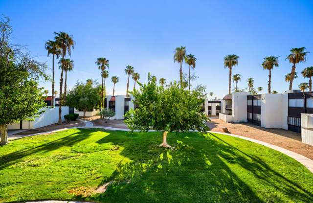 3 Bedroom Condo in the Heart of Las Vegas Gallery 1