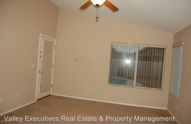 1253 W Winchester Way Gallery 4
