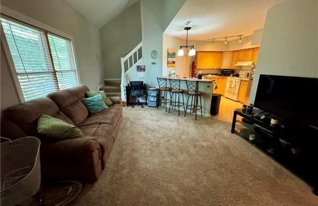504 Barberton Drive Drive photos photos