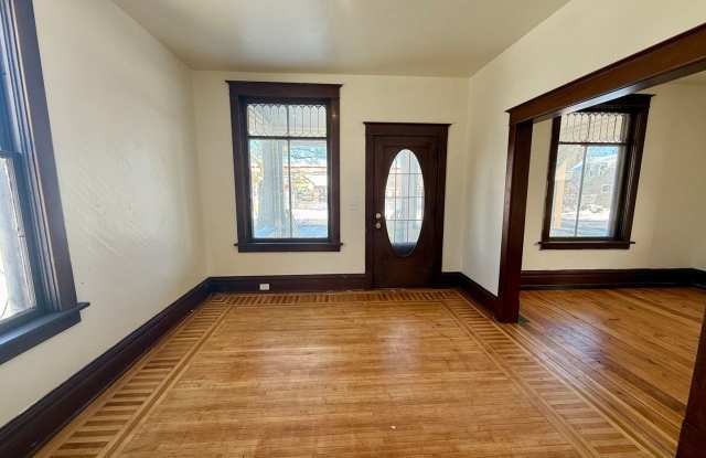 4 Bed 1 Bath Single Family Home in Wausau photos photos