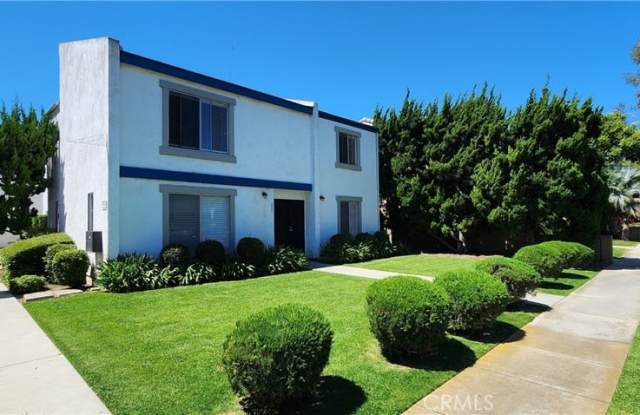 10647 Chestnut - 10647 Chestnut Street, Los Alamitos, CA 90720