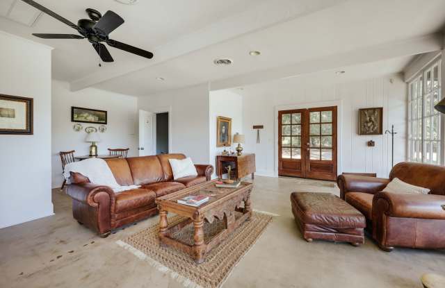 190 Lakewood Drive - Available NOW! Gallery 3