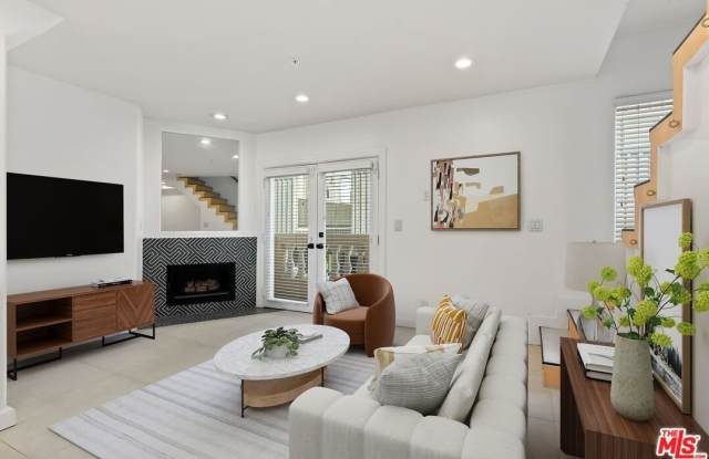 3854 Beethoven St photos photos