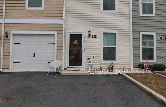 130 INTREPID Lane photos photos