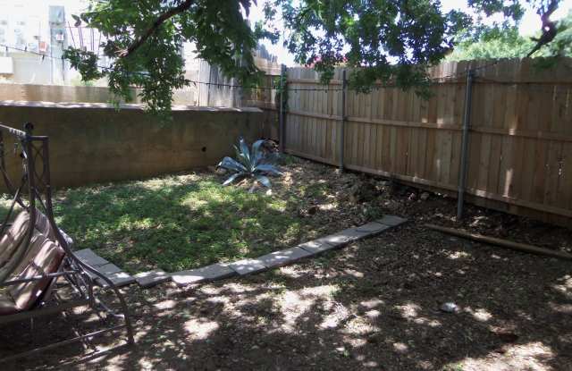 Cool 4-Plex walking distance to Zilker Park and Barton Springs photos photos